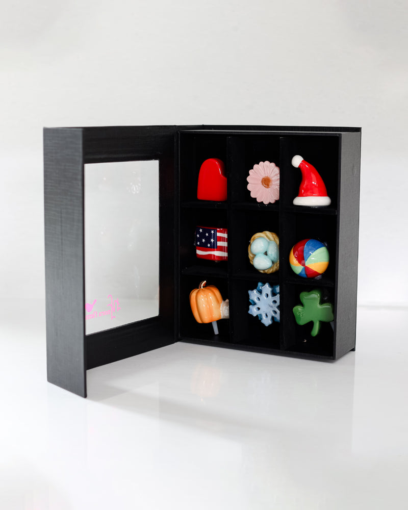 Nora Fleming : Mini Storage Box (22) - Annies Hallmark and Gretchens  Hallmark $30.00